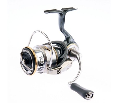 Котушка Daiwa 20 Luvias FC LT2500S